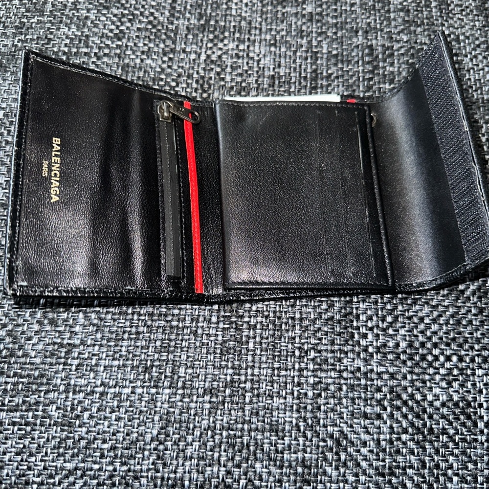 Balenciaga Red Arena Wallet - Picture 4 of 6